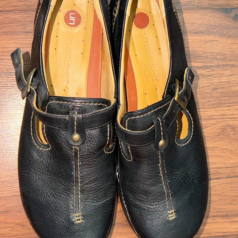 Clarks Unstructured Black Leather Mary Jane Shoes | Women's Size 10